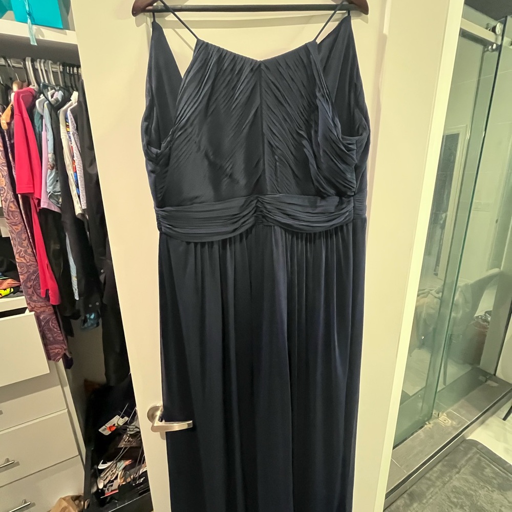 Elegant Navy Blue Evening Gown